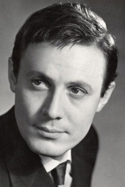 Юрий Соломин